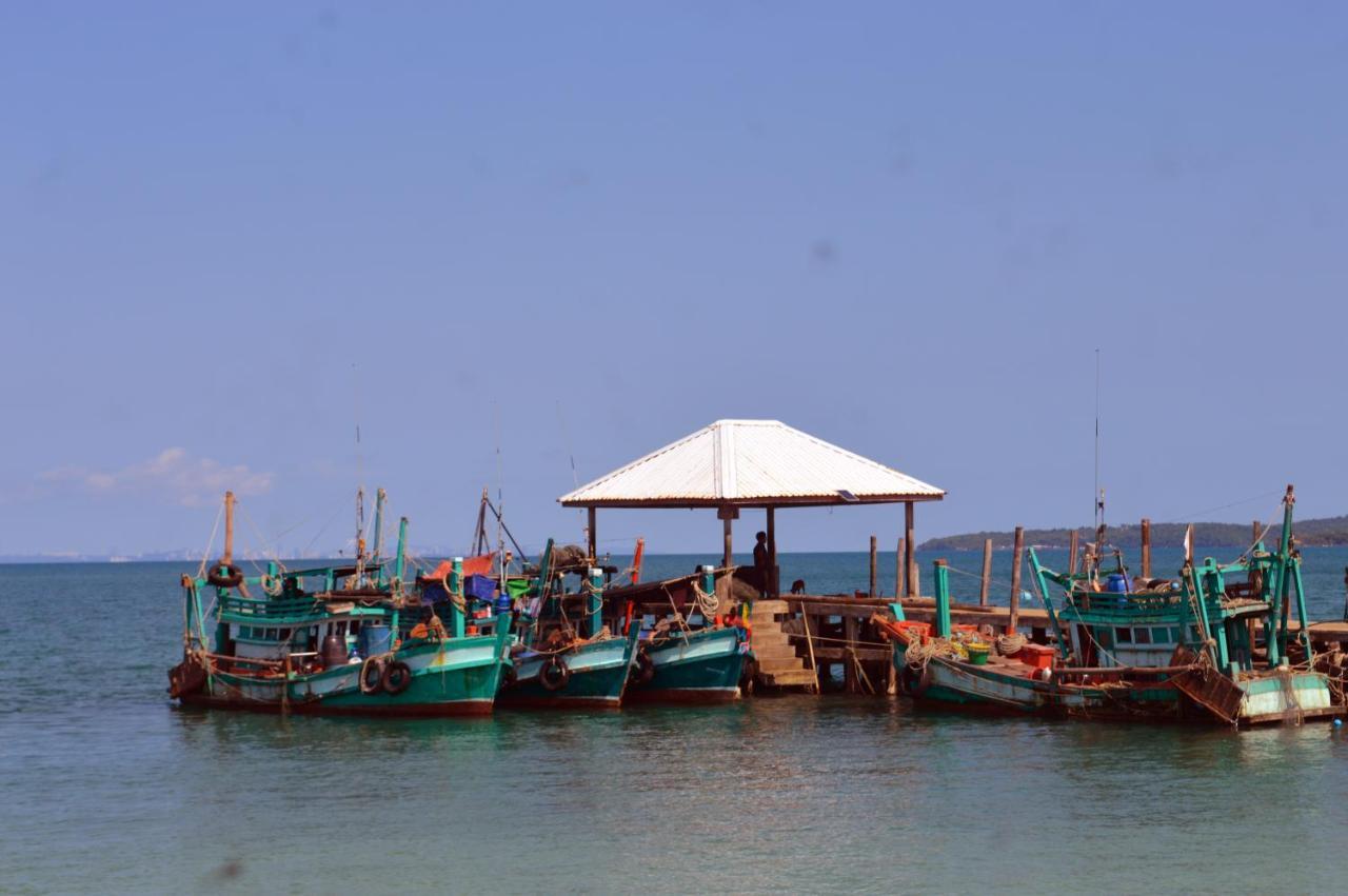 Salacia'S Suite Prek Svay Village Exteriör bild